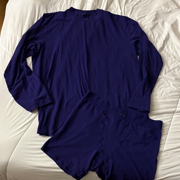 Skims boyfriend boxers & long sleeve tee set - Picture 3 of 9